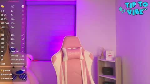 Junne liu online show from 12-15-24, 12:07