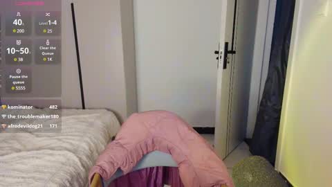 Snapshot of liunana chatting on 02-21-25, 10:28 nana online show from 02-21-25, 10:28