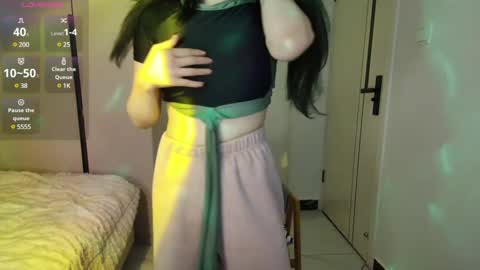 Snapshot of liunana chatting on 02-27-25, 02:21 nana online show from 02-27-25, 02:21