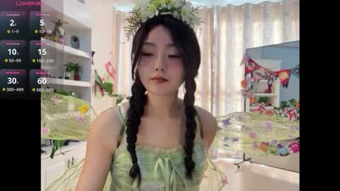 Snapshot of liunana chatting on 10-26-25, 08:42 nana online show from 10-26-25, 08:42