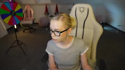 Sheryl online show from 12-05-25, 11:19