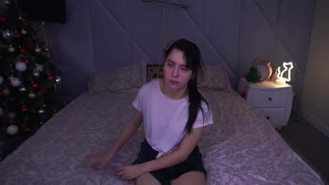 liviashy online show from 12-18-25, 03:51