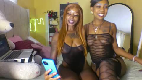 liyah online show from 10-19-25, 08:37