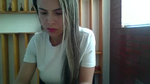 Snapshot of liz_28 chatting on 10-16-25, 04:30 liz_28 online show from 10-16-25, 04:30