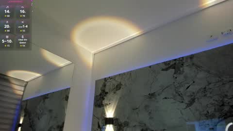 Liz  online show from 10-10-25, 10:36