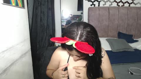 Snapshot of liza_thurner chatting on 12-04-24, 01:47 Liza Thurner online show from 12-04-24, 01:47