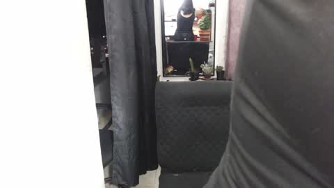 Snapshot of liza_thurner chatting on 12-19-24, 12:24 Liza Thurner online show from 12-19-24, 12:24