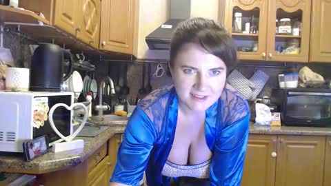 LizaCakes online show from 09-24-25, 02:31