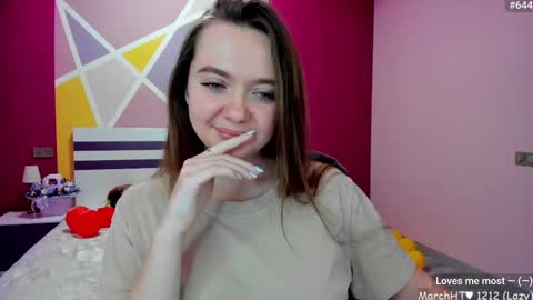 Girl next door online show from 03-10-25, 12:37