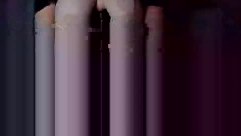 Snapshot of lizard110487 chatting on 09-22-25, 11:07 Lizard online show from 09-22-25, 11:07