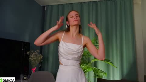 Sunnheart online show from 12-16-24, 04:27