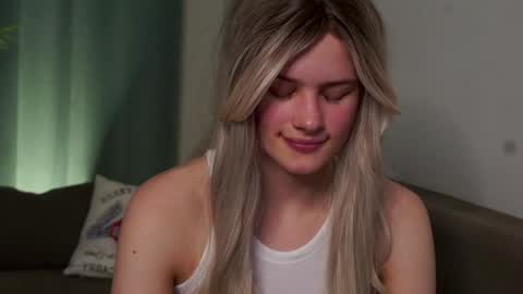 Sunnheart online show from 01-23-25, 07:40