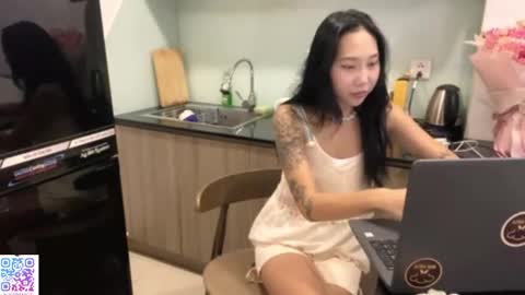 Snapshot of lizbethkvilhaug chatting on 10-10-25, 12:04 Lizz online show from 10-10-25, 12:04