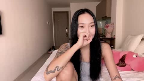 Snapshot of lizbethkvilhaug chatting on 10-27-25, 06:28 Lizz online show from 10-27-25, 06:28