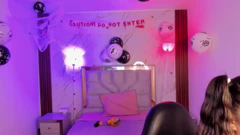 lizeth_salazar online show from 10-04-25, 12:03