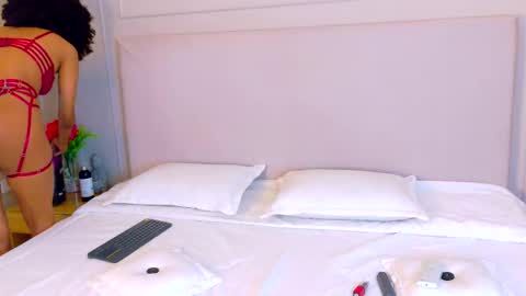 lizlilux online show from 09-14-25, 03:05