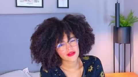 lizlilux online show from 10-05-25, 11:19