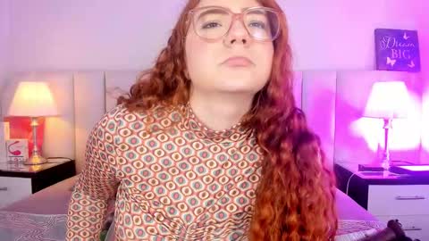 lizy portman  online show from 09-26-25, 08:13