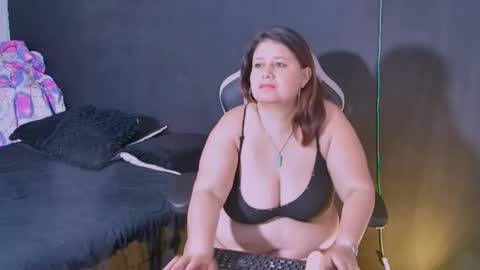 lizz_milf online show from 09-18-25, 02:13
