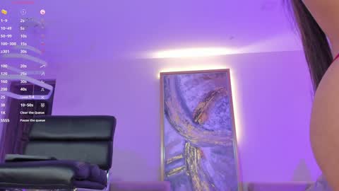 Lizzi  online show from 12-21-24, 01:58