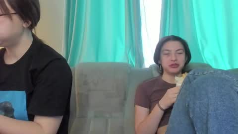 lizzi_muur online show from 02-01-25, 10:48