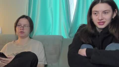 lizzi_muur online show from 02-03-25, 11:20