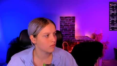 lizzie_boom online show from 12-17-25, 08:59