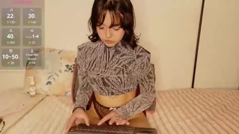 Snapshot of lizzy_dark chatting on 10-13-25, 09:09 Lizz online show from 10-13-25, 09:09