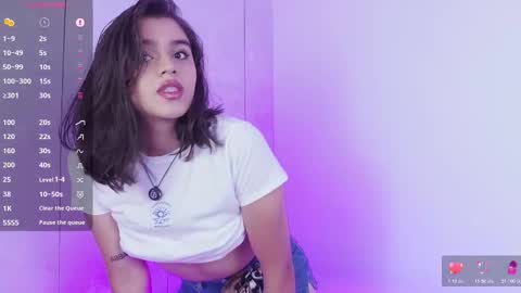 Snapshot of lizzywindsor chatting on 12-17-25, 09:21 lizzywindsor online show from 12-17-25, 09:21