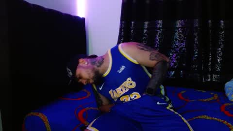 lliamm 2 online show from 01-08-26, 05:43