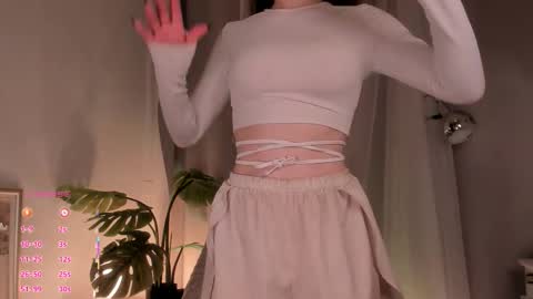 Snapshot of llkadream chatting on 10-12-25, 07:29 Arina online show from 10-12-25, 07:29