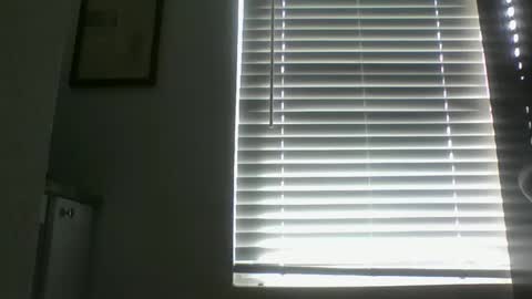 Snapshot of llzonall chatting on 11-06-25, 03:24 DC online show from 11-06-25, 03:24