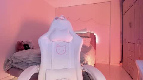 Kloe see you 28-11  to celebrate my birthday online show from 10-31-25, 10:11