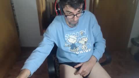 lobosolitario73 online show from 11-13-25, 01:37