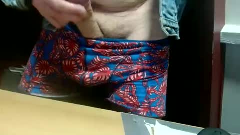 Snapshot of lodewijks chatting on 10-26-25, 05:41 lodewijks online show from 10-26-25, 05:41