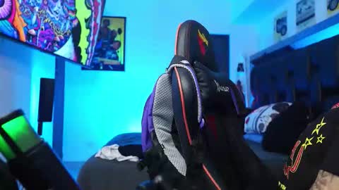 logan_hugh8 online show from 02-12-26, 02:50