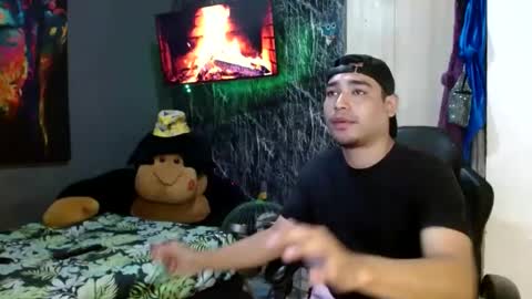 Snapshot of logan_millerxxx chatting on 01-10-25, 01:53 logan_millerxxx online show from 01-10-25, 01:53