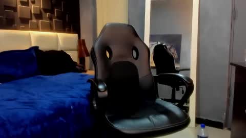 logan_varela online show from 12-26-24, 02:01