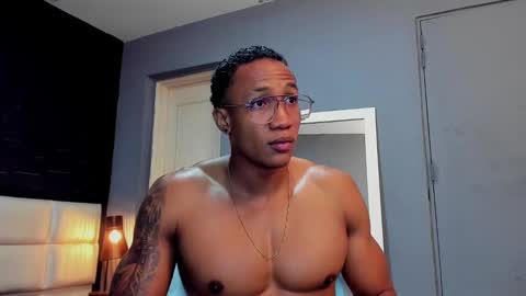 logan_varela online show from 01-03-25, 01:27