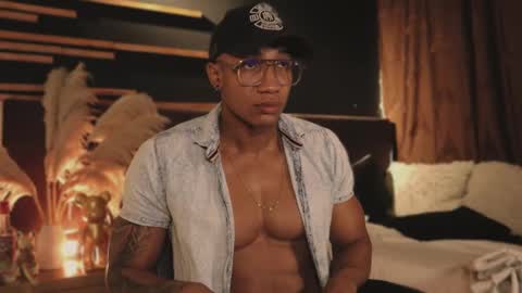 logan_varela online show from 01-24-25, 03:02