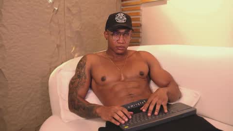 logan_varela online show from 03-05-25, 05:29