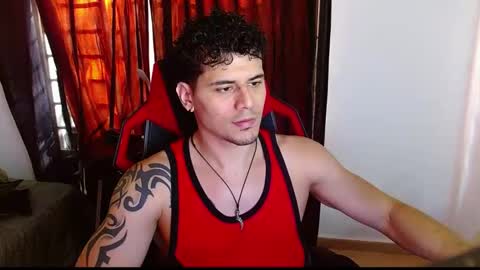 Snapshot of loganandrwz chatting on 02-05-26, 09:30 Loganandrwz online show from 02-05-26, 09:30