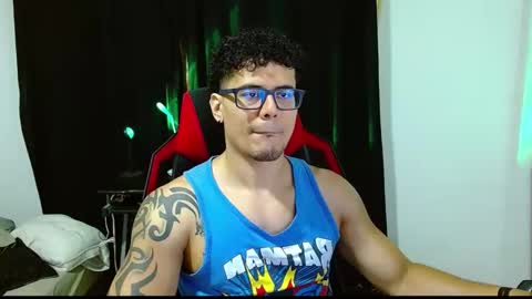 Snapshot of loganandrwz chatting on 02-13-26, 01:56 Loganandrwz online show from 02-13-26, 01:56