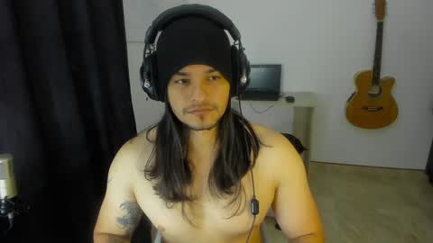 Snapshot of loganhot22 chatting on 12-30-24, 08:43 Logan online show from 12-30-24, 08:43