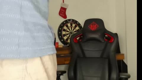 Snapshot of logannick chatting on 01-31-25, 08:01 Logan online show from 01-31-25, 08:01