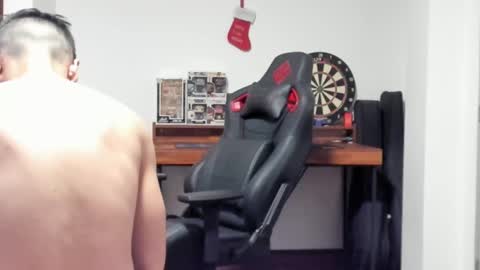 Snapshot of logannick chatting on 02-10-25, 08:42 Logan online show from 02-10-25, 08:42