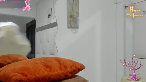 logantwink18 online show from 10-24-25, 10:11