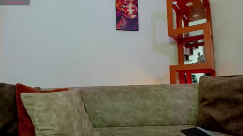 logantwink18 online show from 12-21-25, 11:01