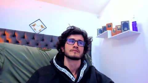 Loggan online show from 12-20-24, 11:26