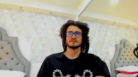 Loggan online show from 01-19-25, 08:29